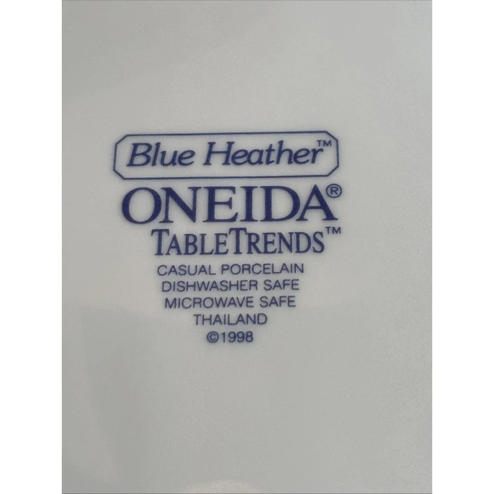 Porcelain Oneida Table Trends Blue‎ Heather Dinner Plate 10.5